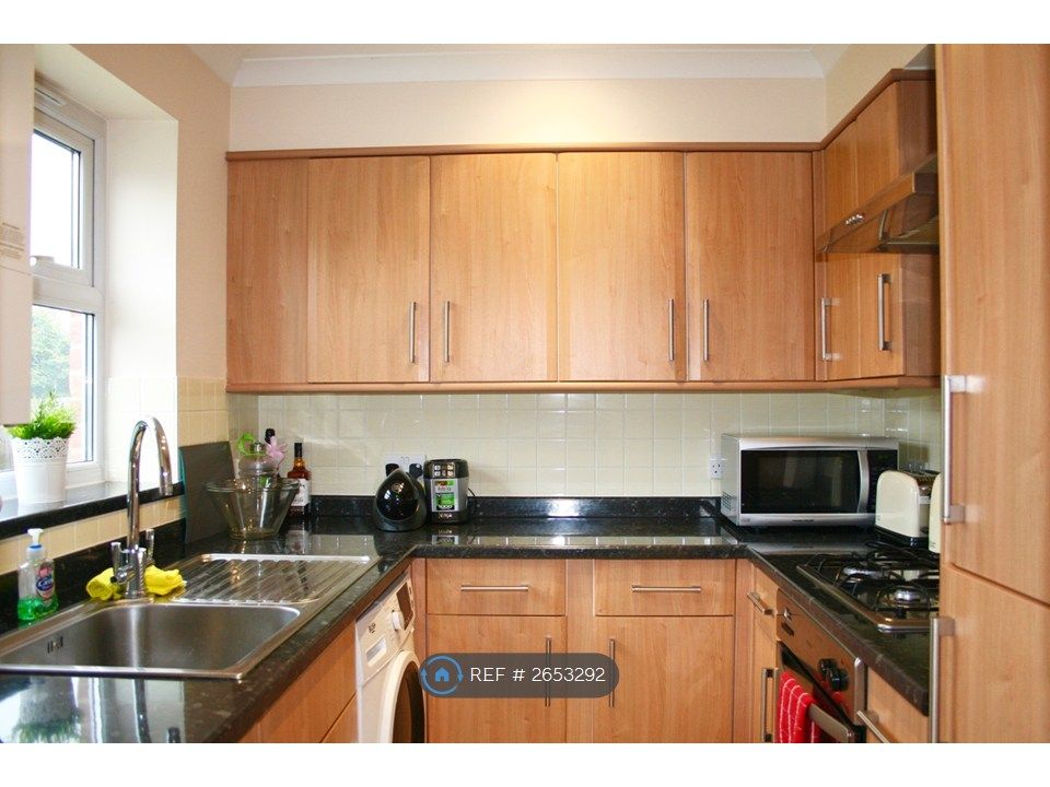 Property photo 2 of 17