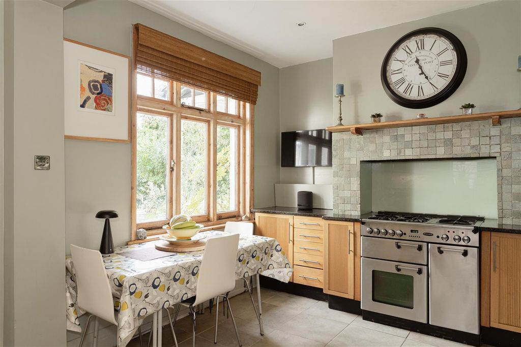 Additional image 9 of 4 bed detached house for saleDeepdene Avenue, Dorking RH4