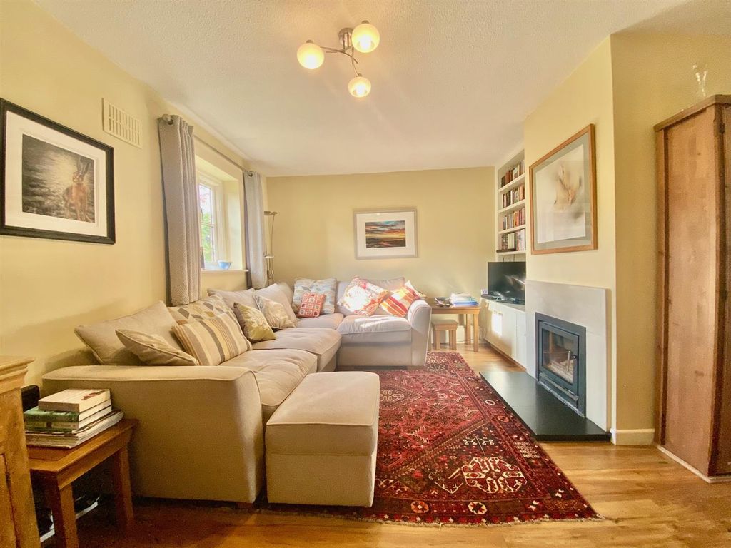 Property photo 2 of 22