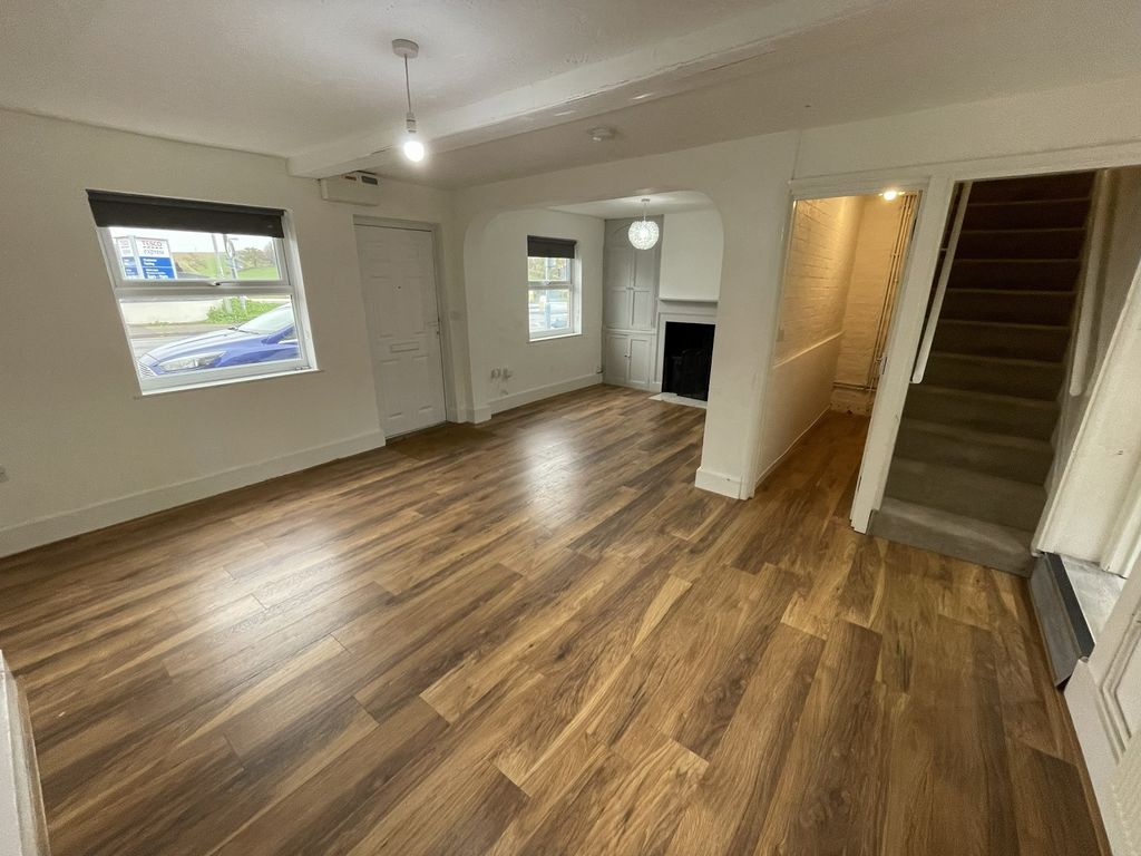 Property photo 3 of 14 Not Specified