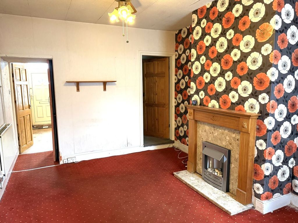 Property photo 3 of 7