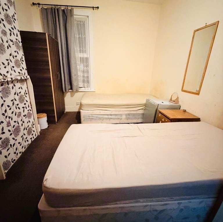 Property photo 1 of 2