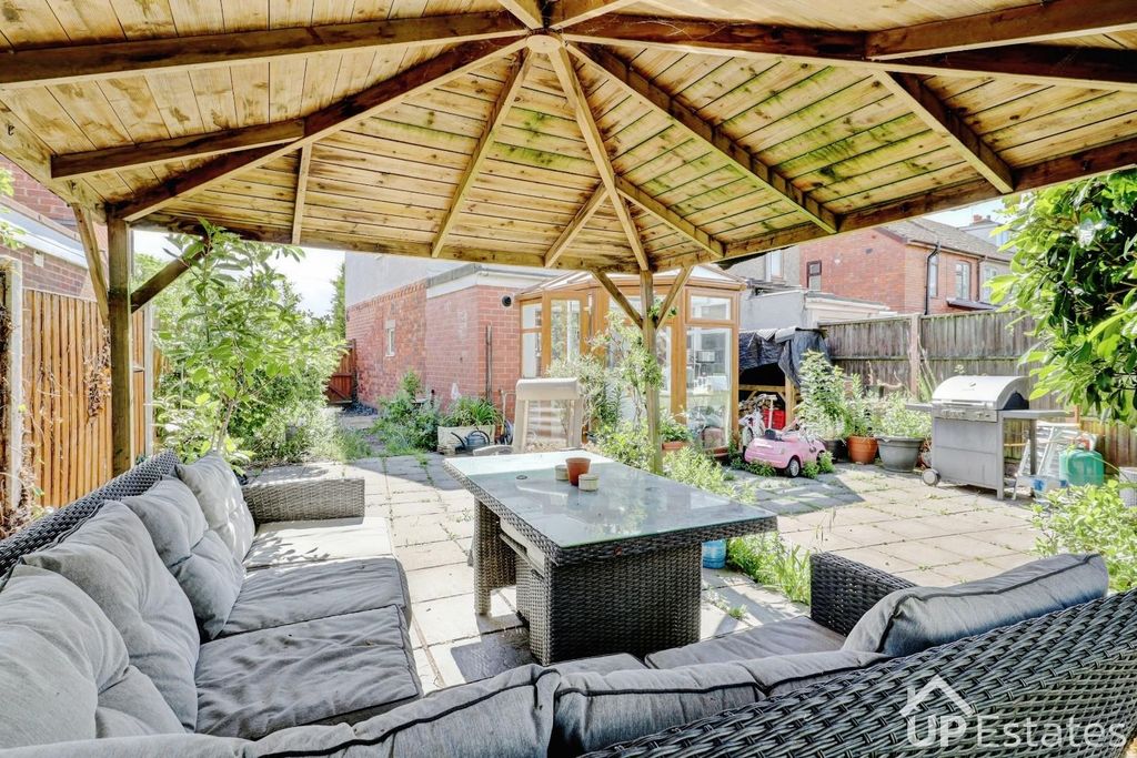 Property photo 3 of 24