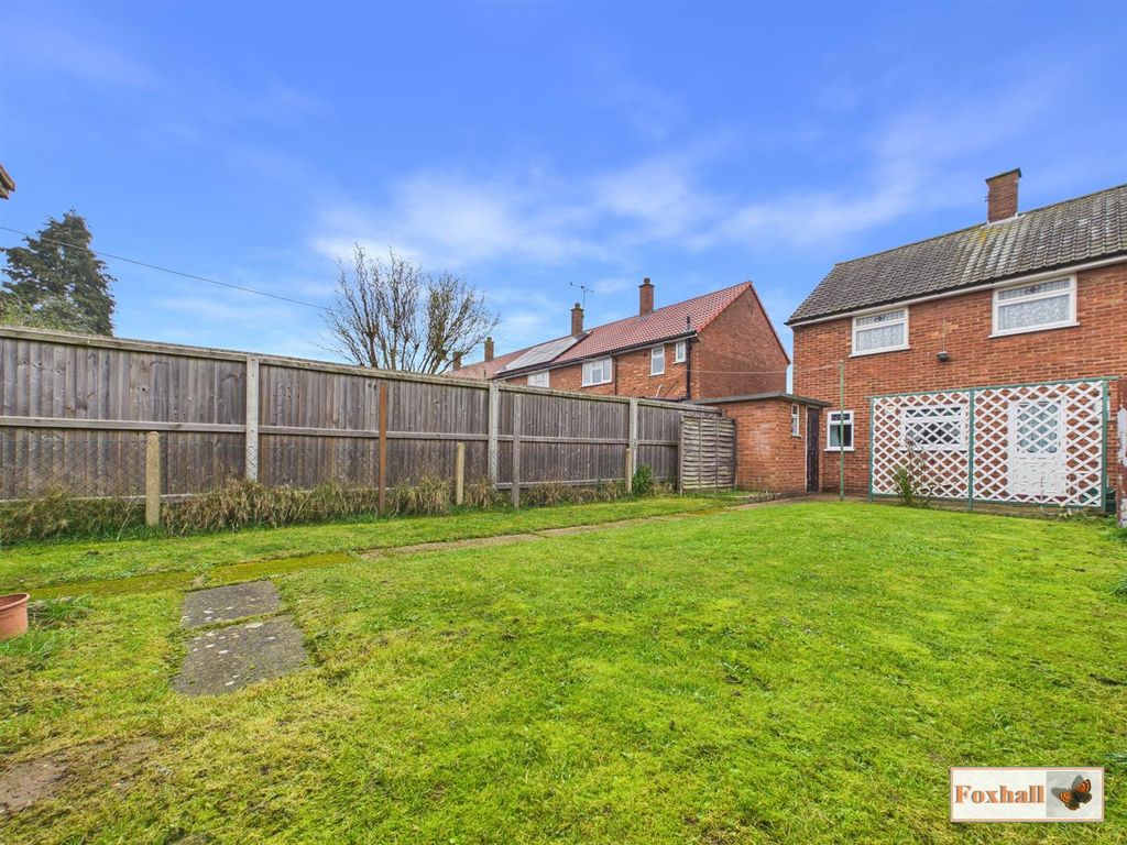 Property photo 2 of 18 Rear Garden