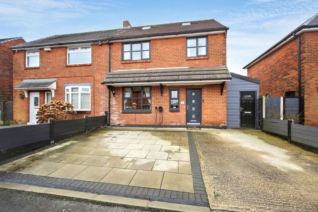 Property photo 1 of 25