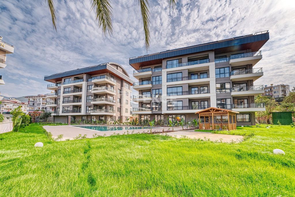 Property photo 3 of 24