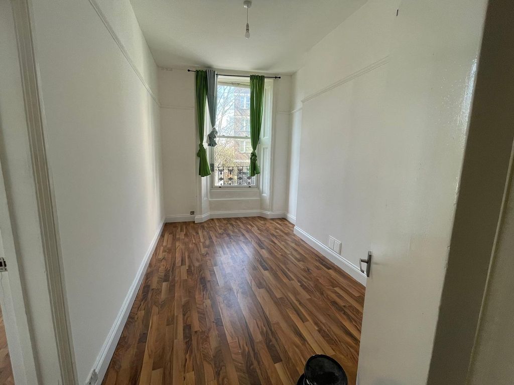 Property photo 2 of 3