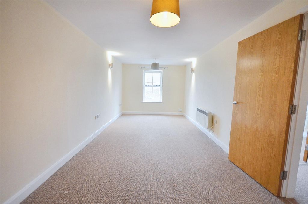 Property photo 3 of 10 Open Plan Living Space / Kitchen