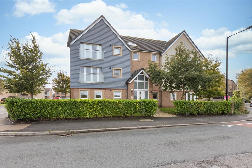 Property photo 1 of 14