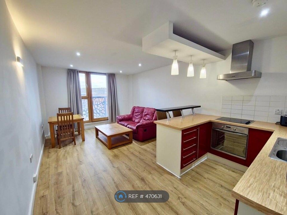 Property photo 2 of 9