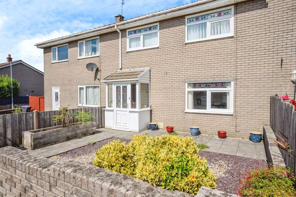 Property photo 2 of 19
