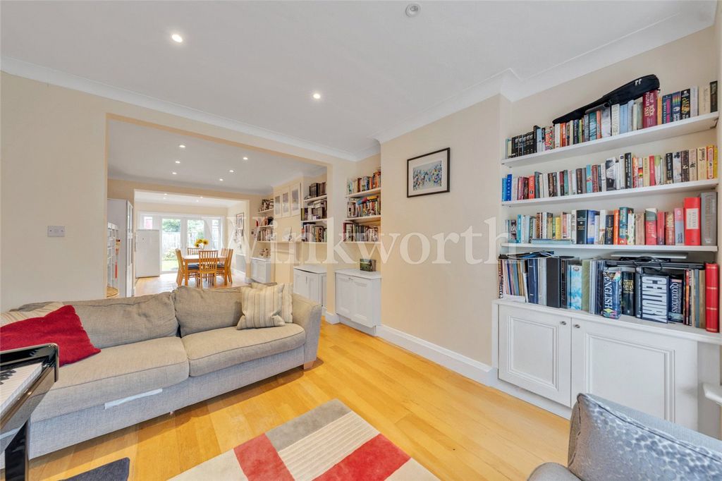 Property photo 3 of 18 Picture No. 03