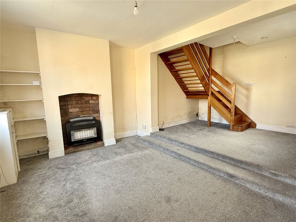 Property photo 3 of 8 Picture No. 05