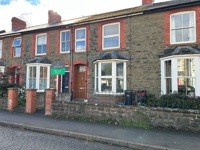 Property photo 1 of 14