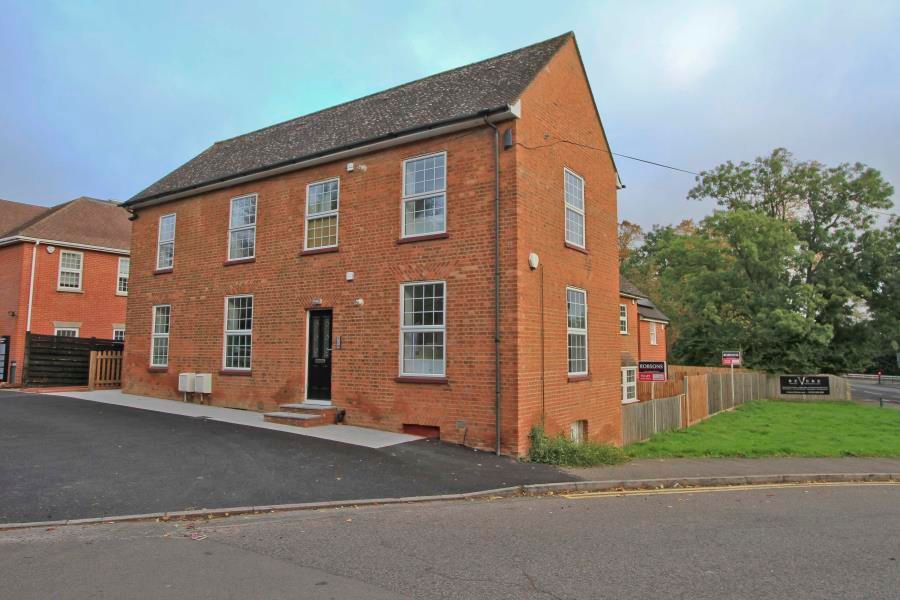 Property photo 1 of 7