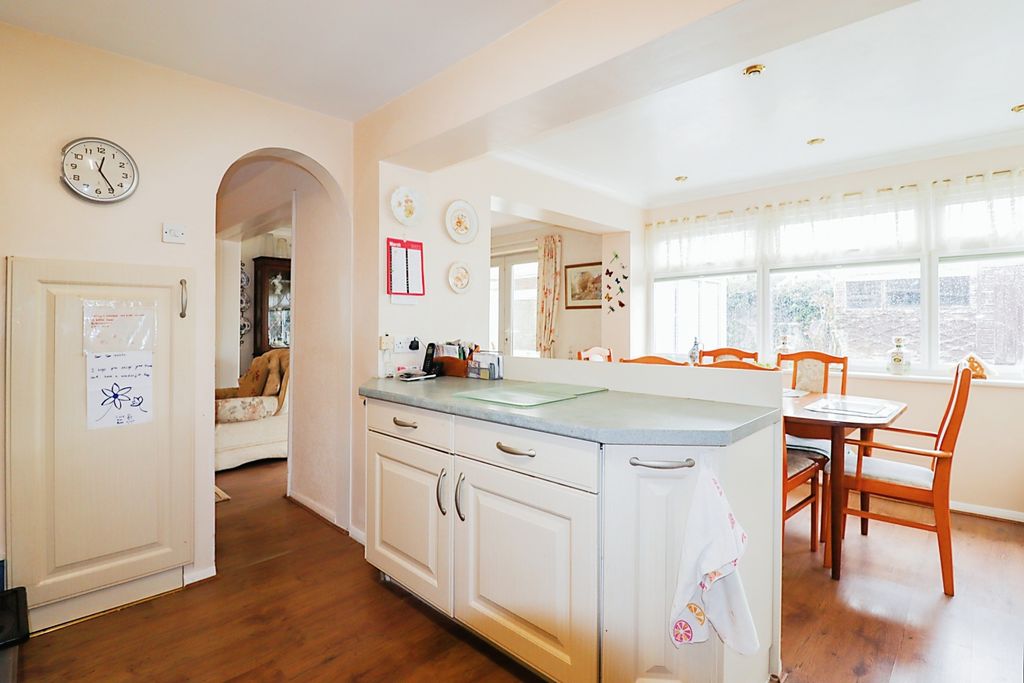 Property photo 2 of 15