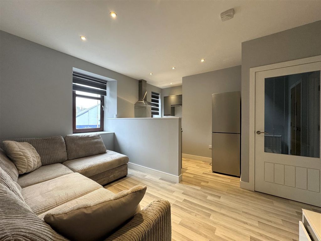 Property photo 3 of 13 Kitchen Lounge.Jpg