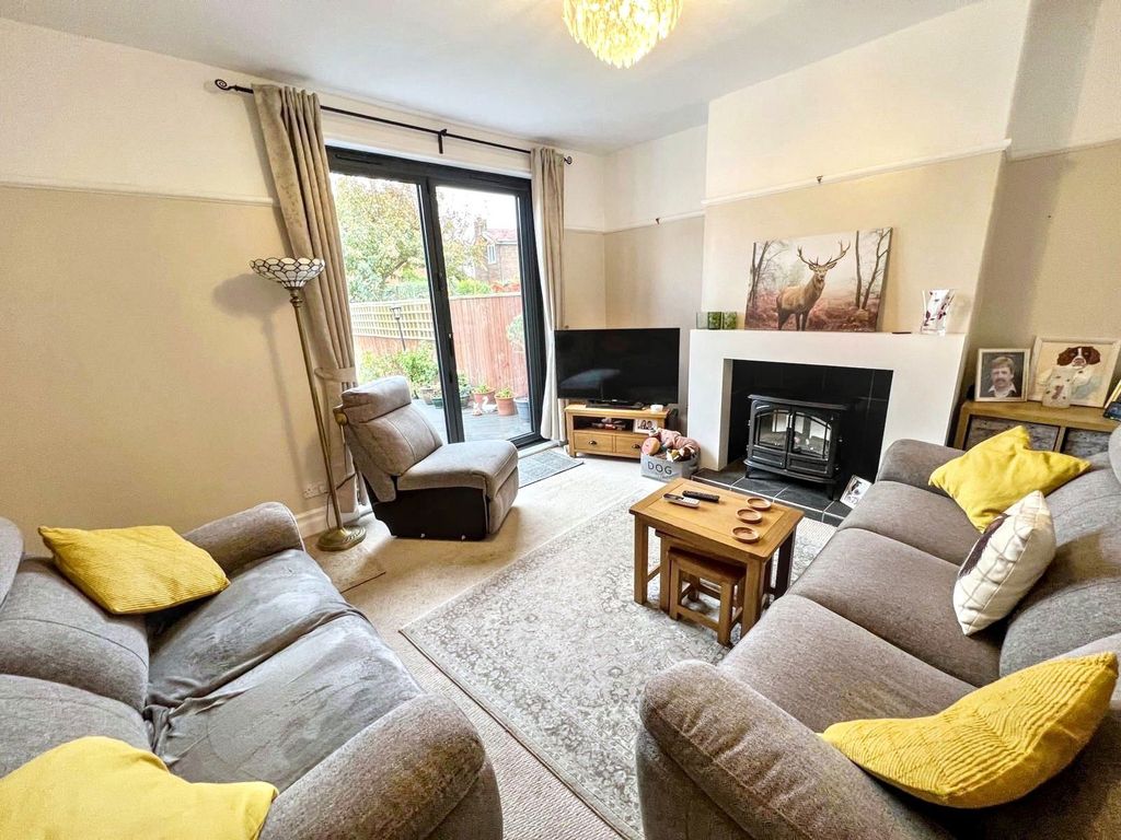 Property photo 3 of 19