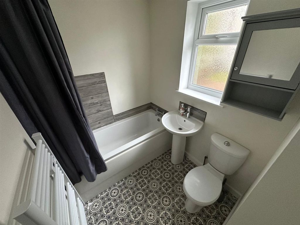 Property photo 3 of 9 864d12dc-Ae3A-462d-9A2d-Accc9653372E.Jpg