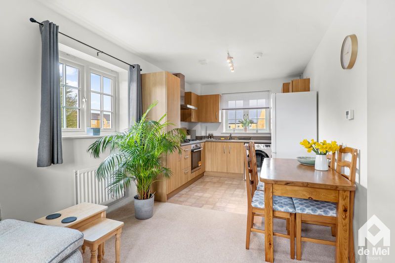 Property photo 2 of 11 Photo 3