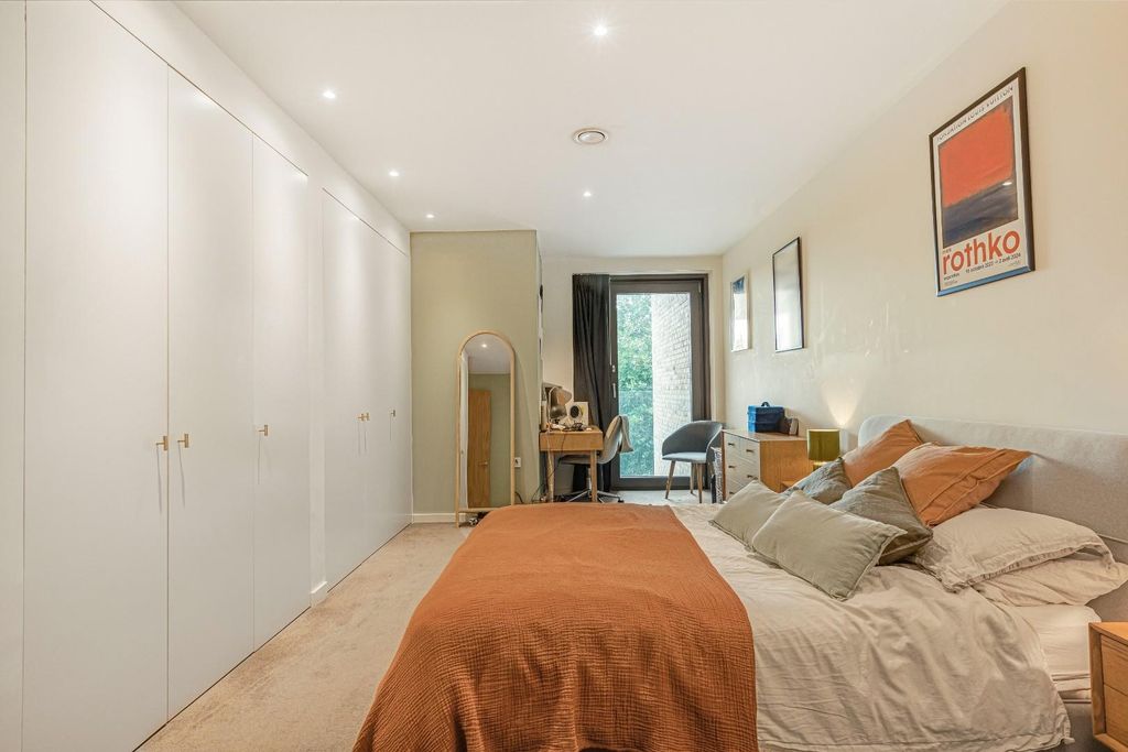 Property photo 1 of 32 12_59982.Jpg