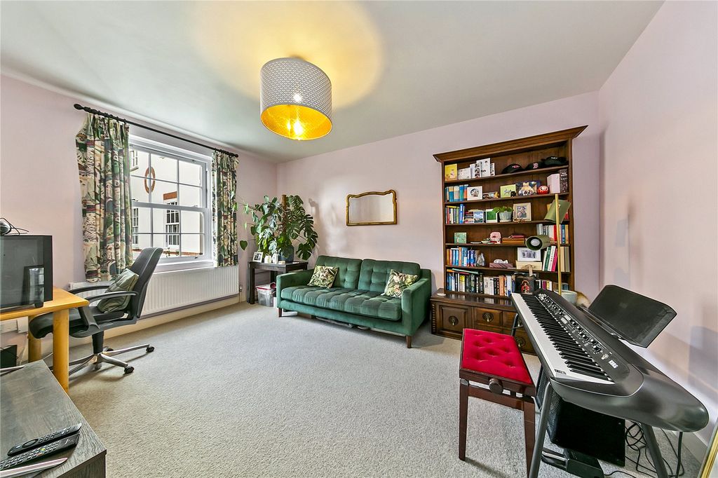 Property photo 2 of 9 Picture No. 07