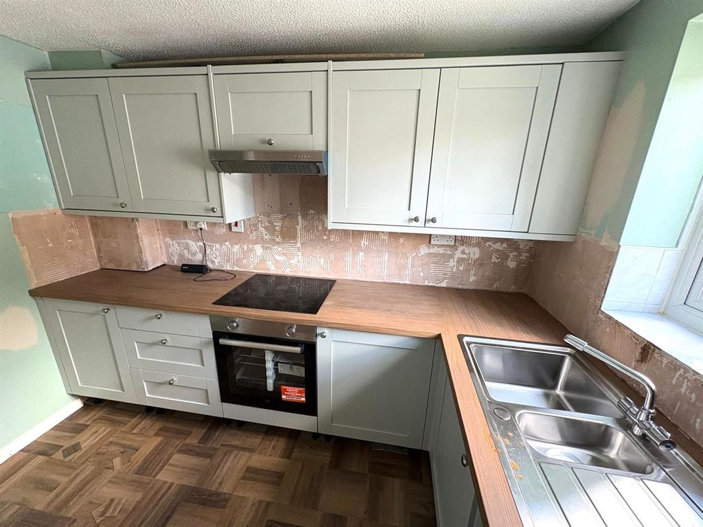 Property photo 3 of 18 d33Ad344-80c3-4668-A658-A9F4B7d80cd6.Jpg