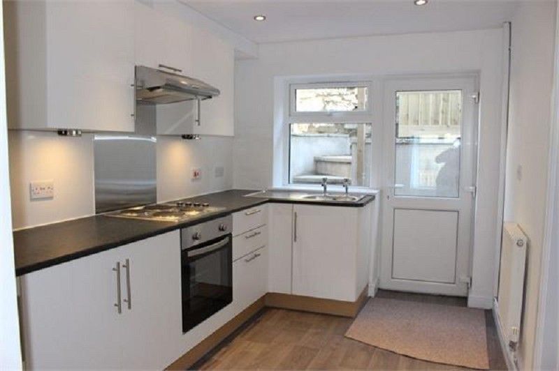 Property photo 2 of 13 Kitchen