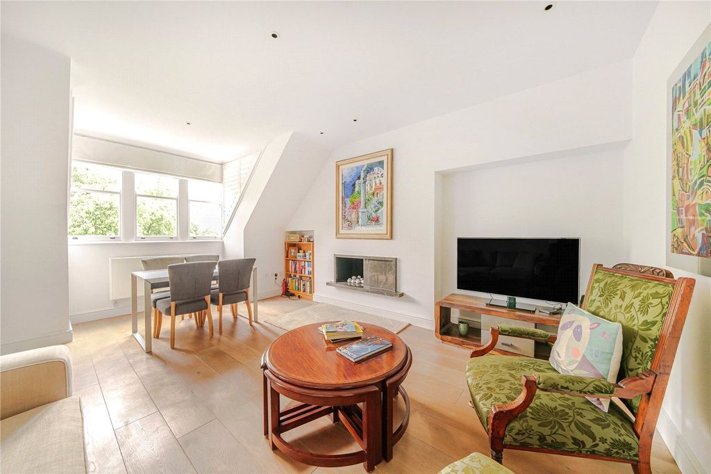 Property photo 2 of 21 Reception