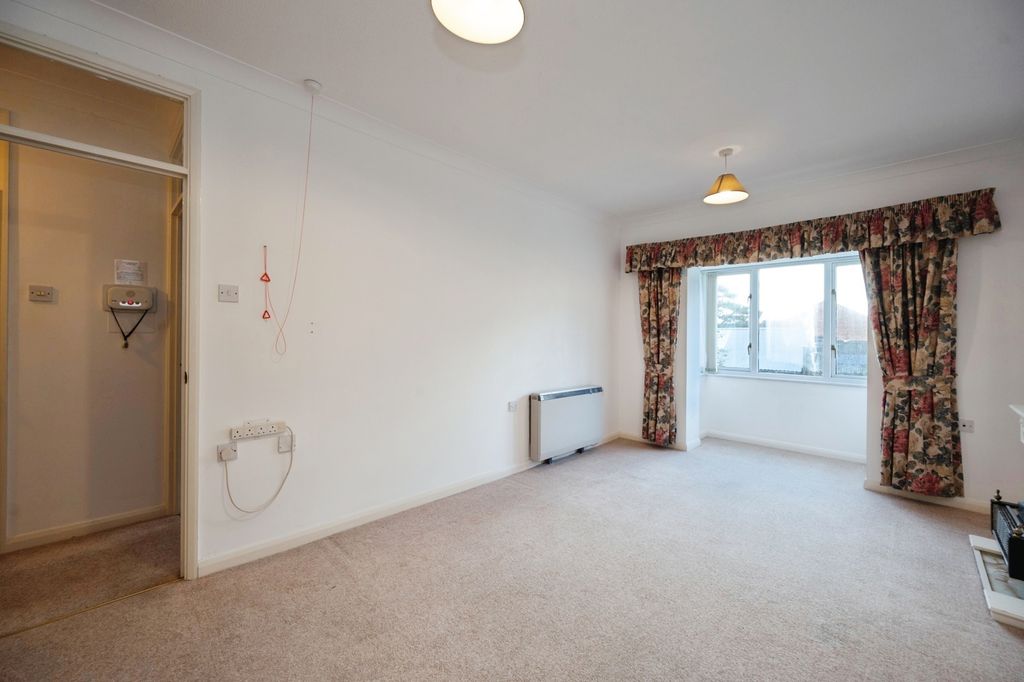 Property photo 3 of 16 Photo