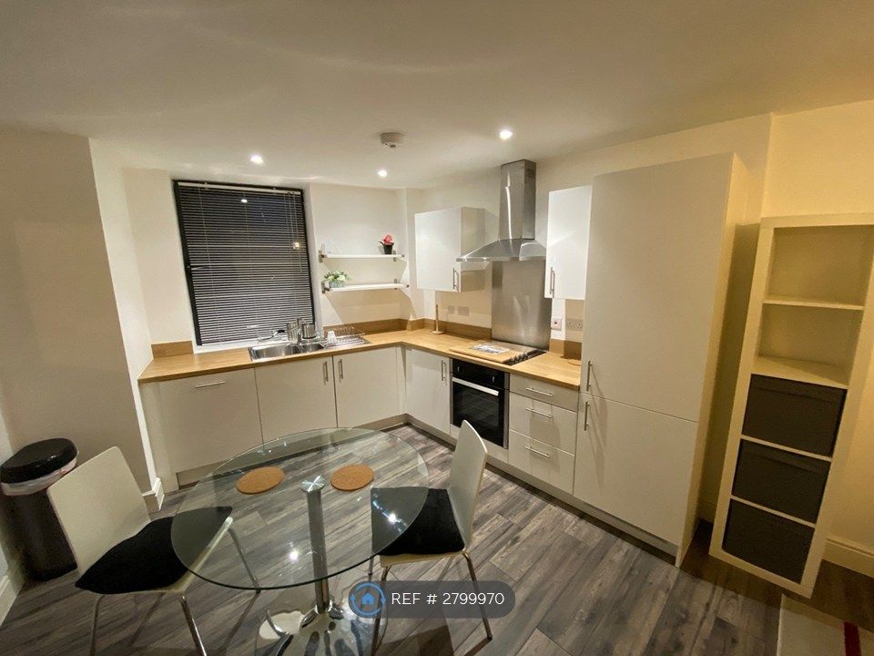 Property photo 3 of 12
