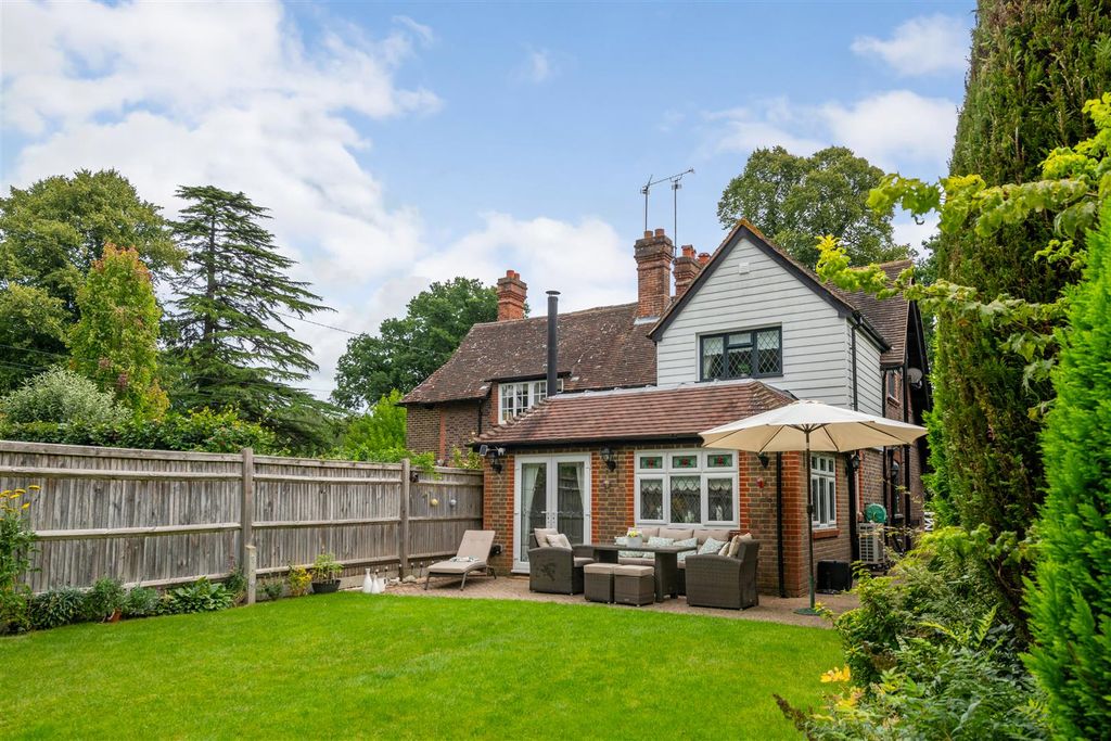 Property photo 1 of 30