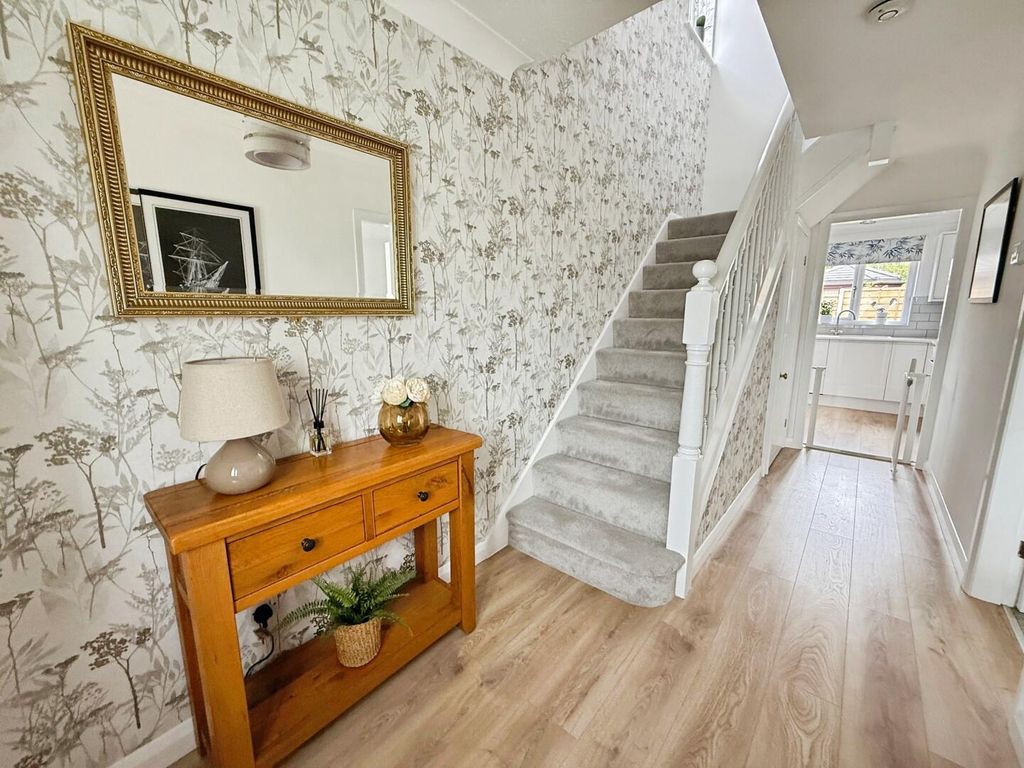 Property photo 2 of 23 Hallway