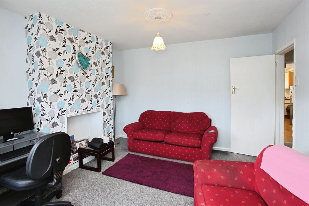 Property photo 3 of 15