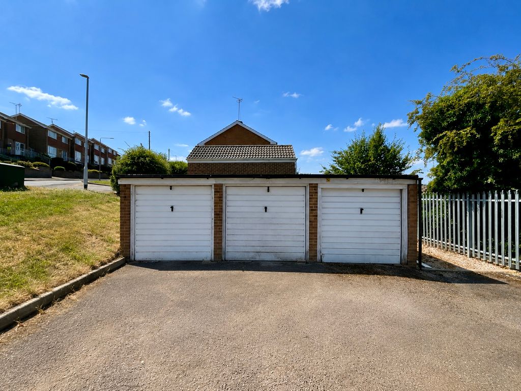 Property photo 2 of 18 45404916-0879-4D84-A98F-F8C4Fc8597A8