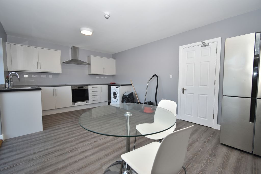 Property photo 3 of 17 Gallery