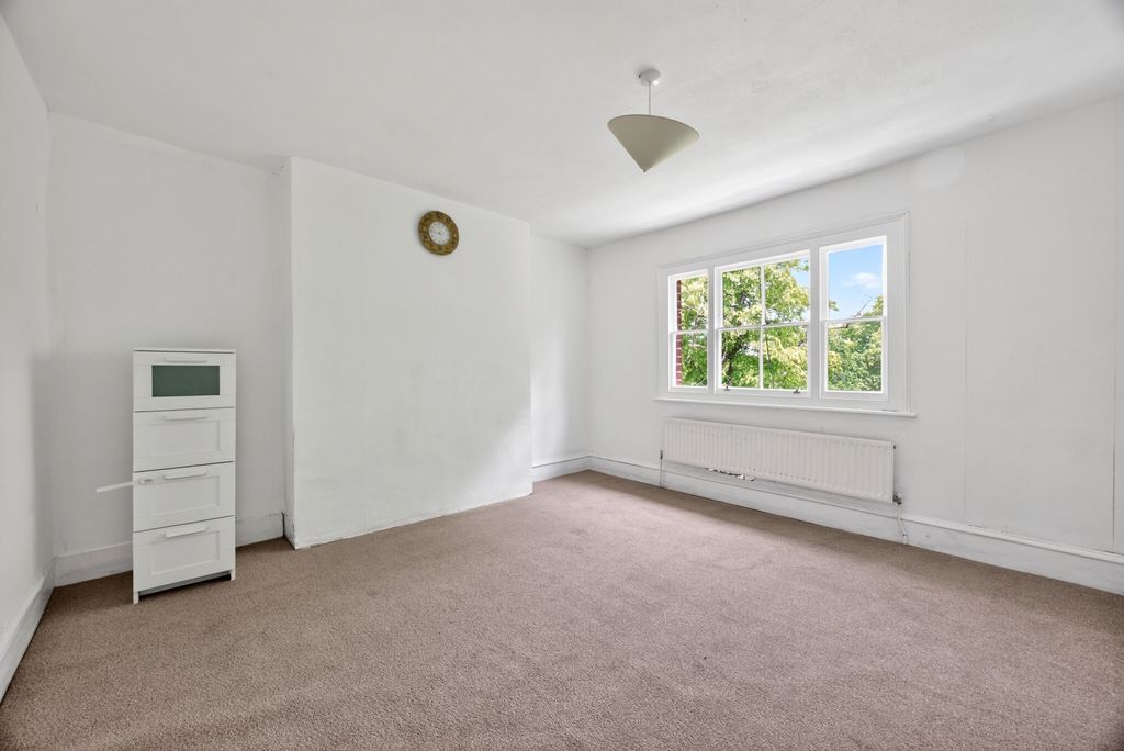 Property photo 3 of 12 Bedroom