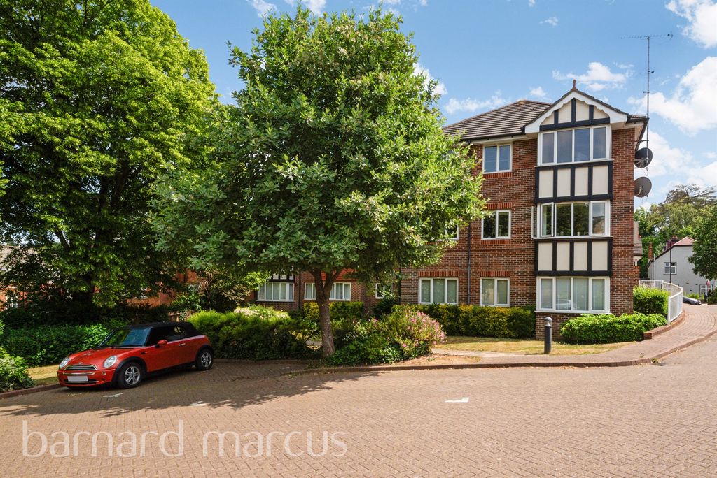 Property photo 1 of 9