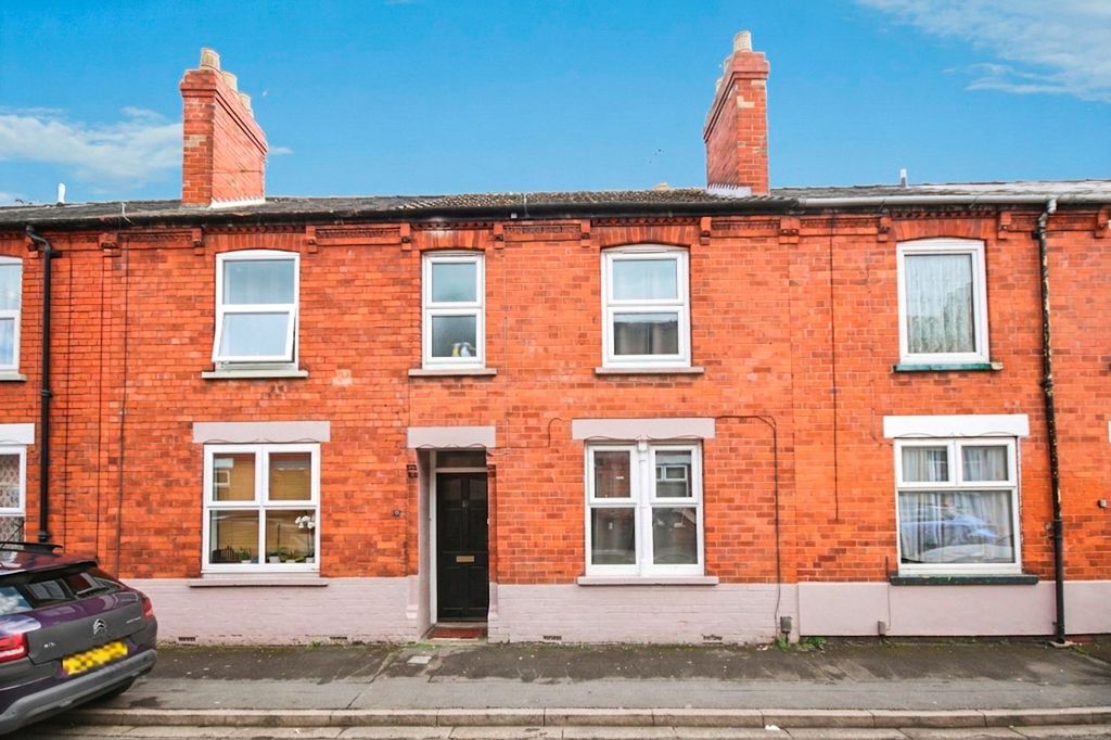 Property photo 1 of 8