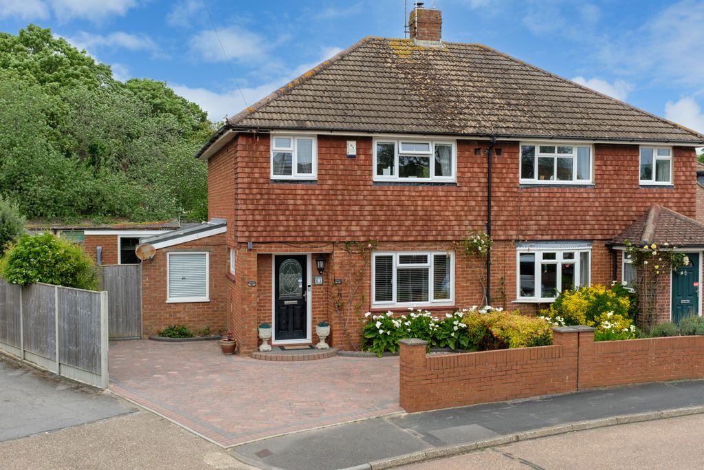 Property photo 1 of 26 65Nutbourne-00006-Edit