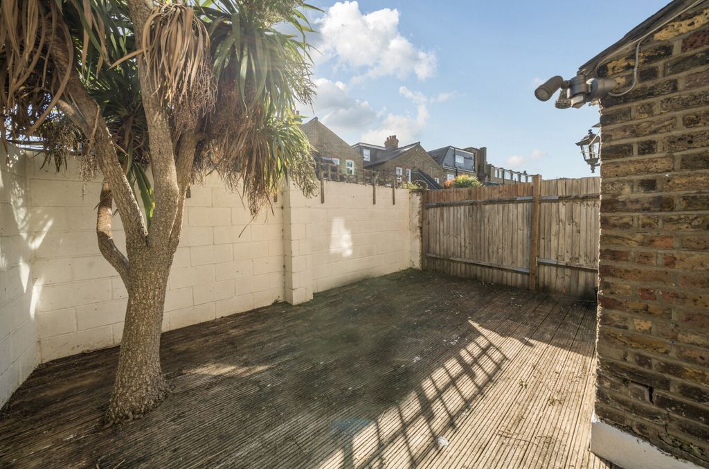 Property photo 2 of 14 1362644-4-68E3c68...