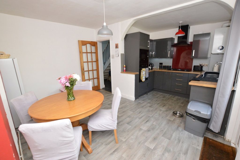 Property photo 3 of 16 3 - Dining Area