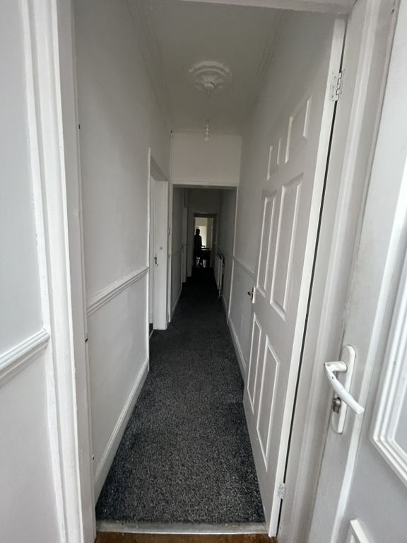 Property photo 2 of 6 Gallery