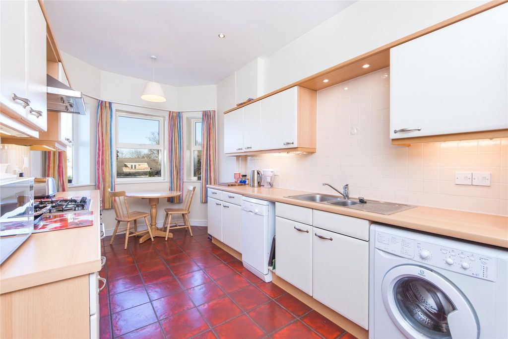 Property photo 3 of 8 Kitchen