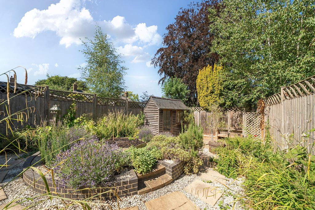 Property photo 3 of 12