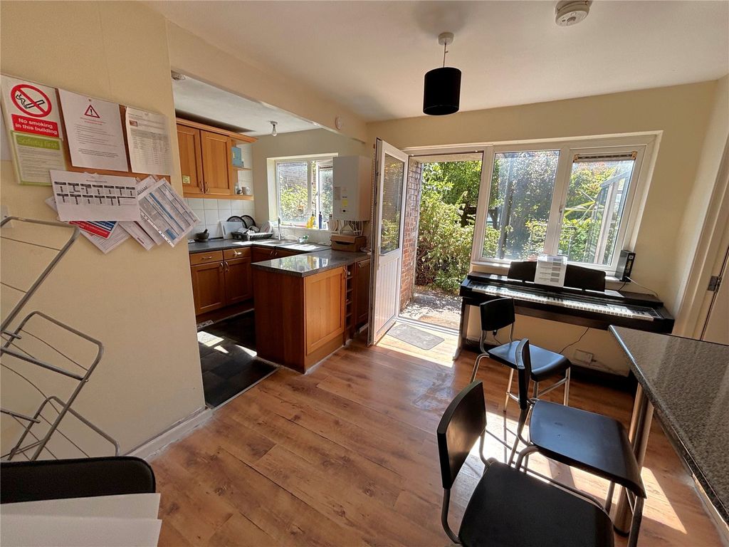 Property photo 2 of 10 Picture No. 05