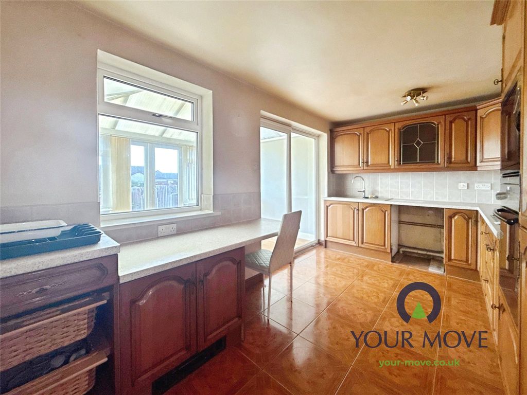 Property photo 3 of 11 Picture No. 20