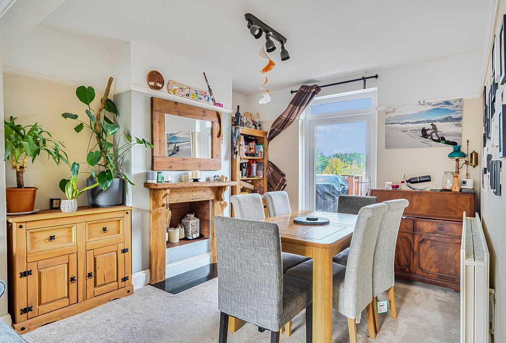 Property photo 3 of 17 1376873-9-6911F5d...