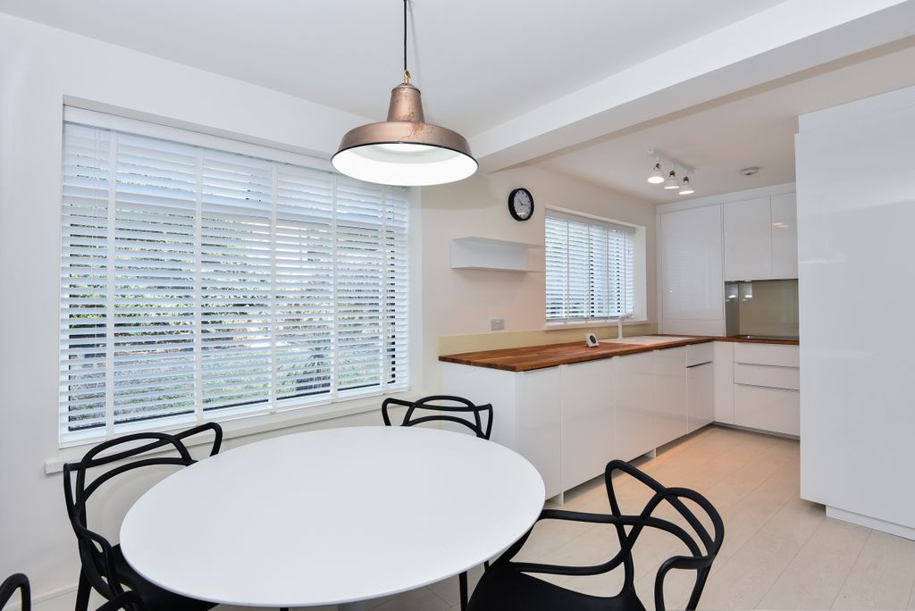 Property photo 1 of 7 326803 (2)c