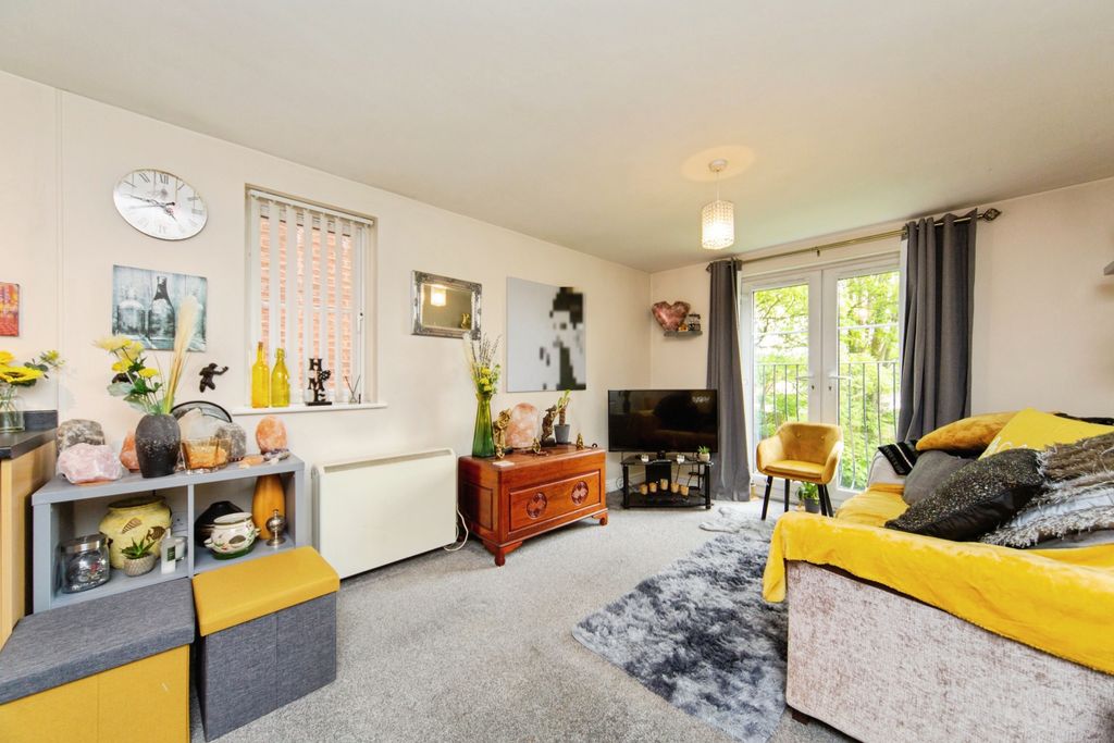 Property photo 2 of 15